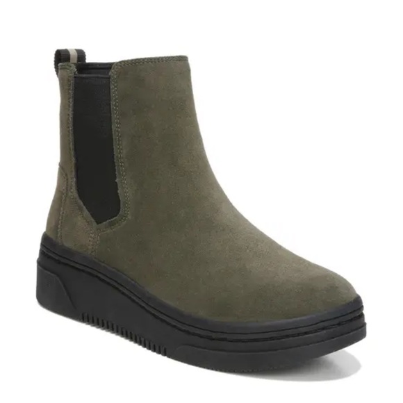 dr scholl's everything water repellent chelsea boot